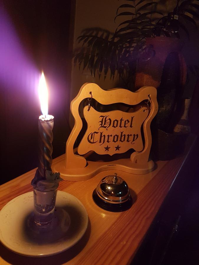 ホテルChrobry Szprotawa エクステリア 写真