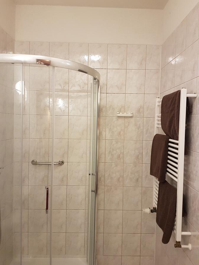 ホテルChrobry Szprotawa エクステリア 写真